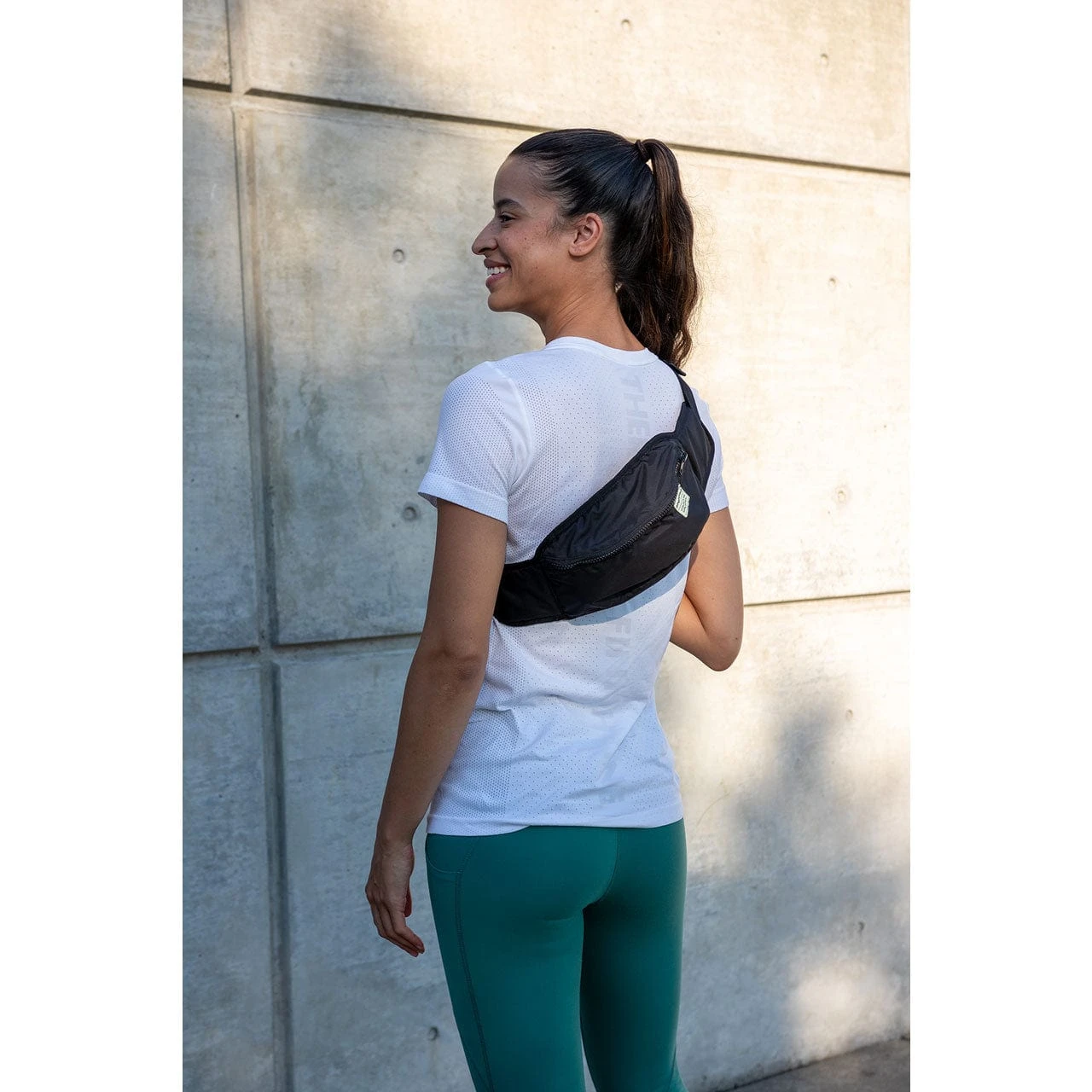 Amphipod R3 Venture Out Convertible Pack 4 Amphipod R3 Venture Out Convertible Pack - Image 2