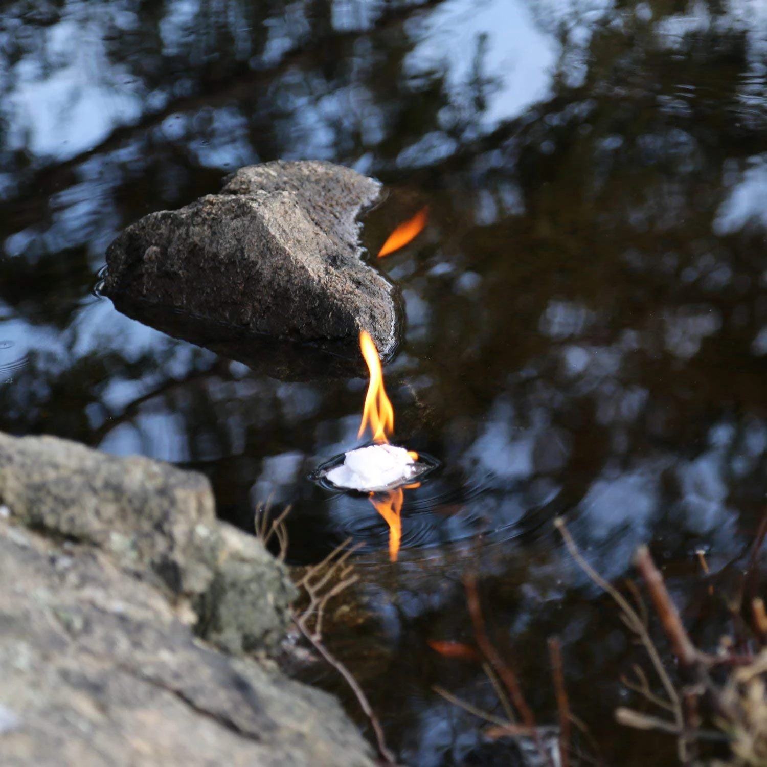 50 Piece Fire Starter Canister By QUICKSURVIVE 7 50 Piece Fire Starter Canister By QUICKSURVIVE - Image 5