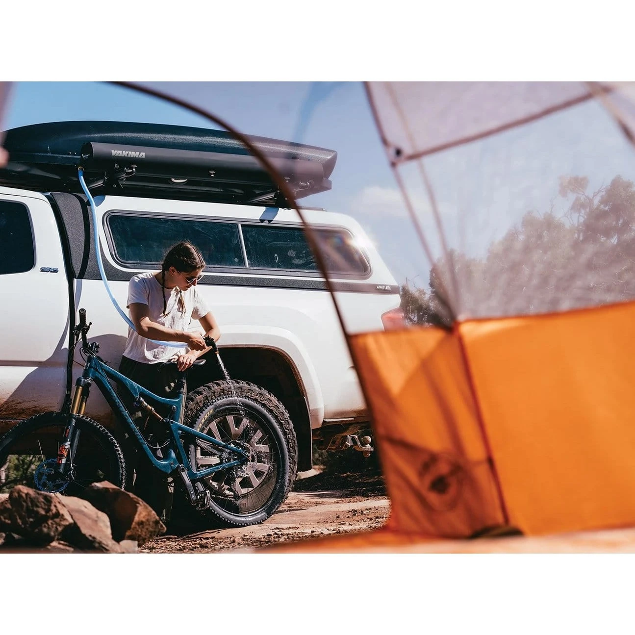 Yakima RoadShower 7G - 7 Gallon Road Shower 5 Yakima RoadShower 7G - 7 Gallon Road Shower - Image 3