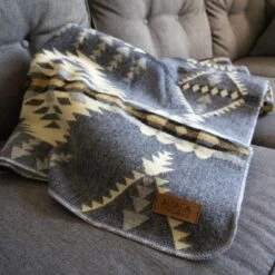 Andean Alpaca Wool Blanket - Cloud By Alpaca Threadz -Outdoor Products Store DSC01042