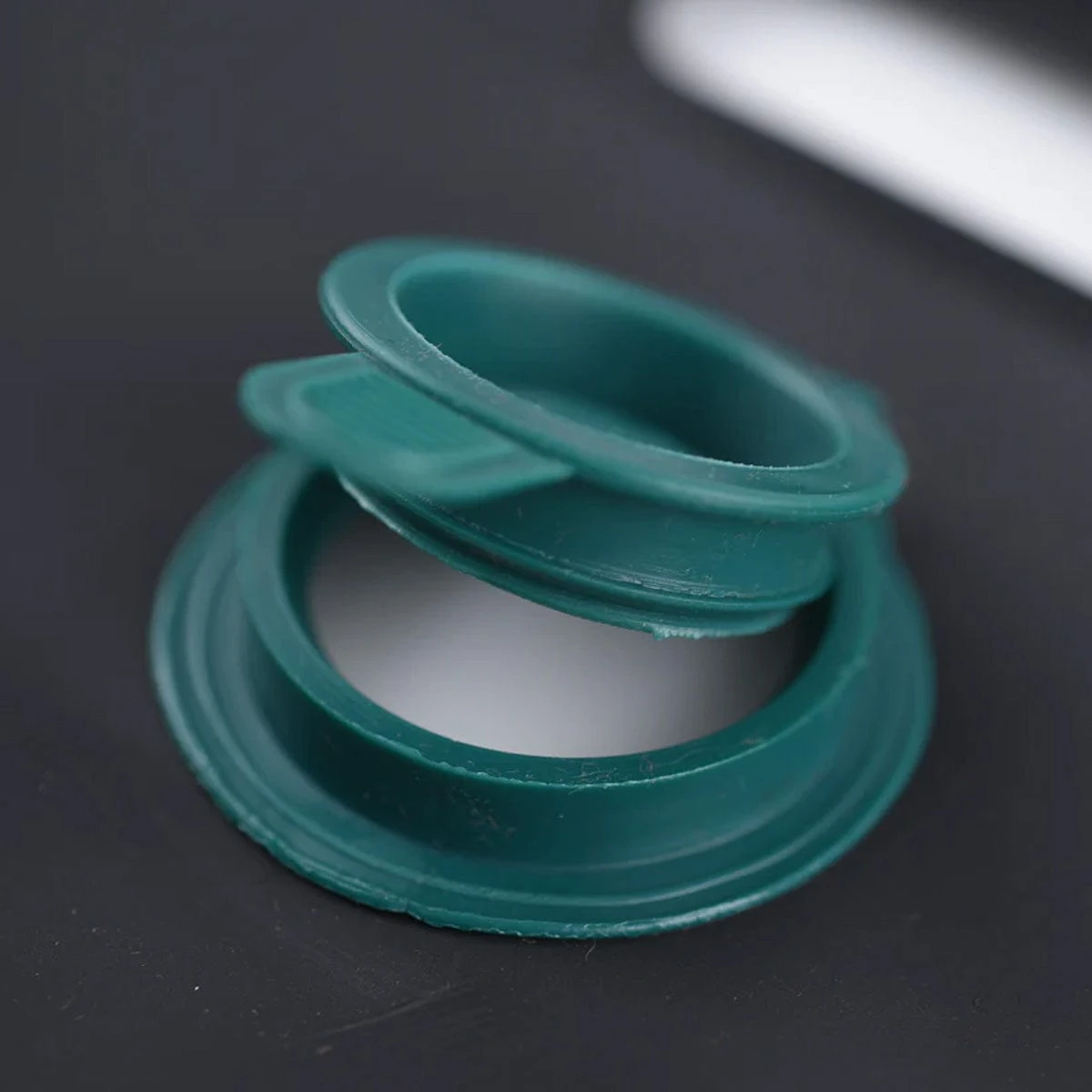 Coghlan's Solar Heated Camp Shower 4 Coghlan's Solar Heated Camp Shower - Image 2