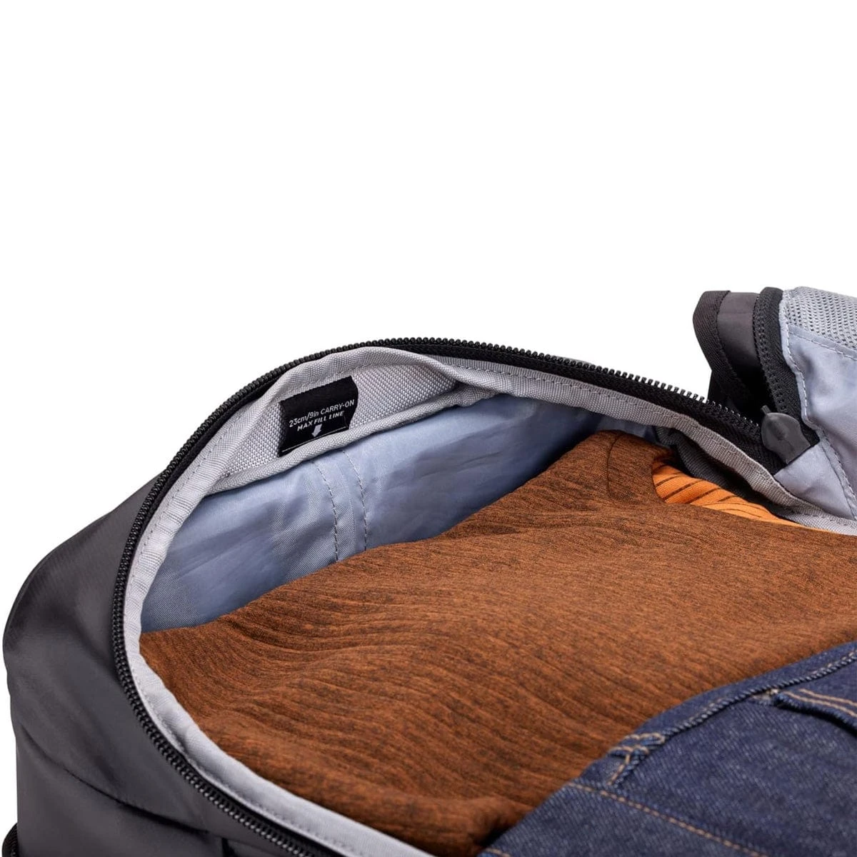 Thule Chasm Carry-On Wheeled Duffel Bag 40L 5 Thule Chasm Carry-On Wheeled Duffel Bag 40L - Image 3