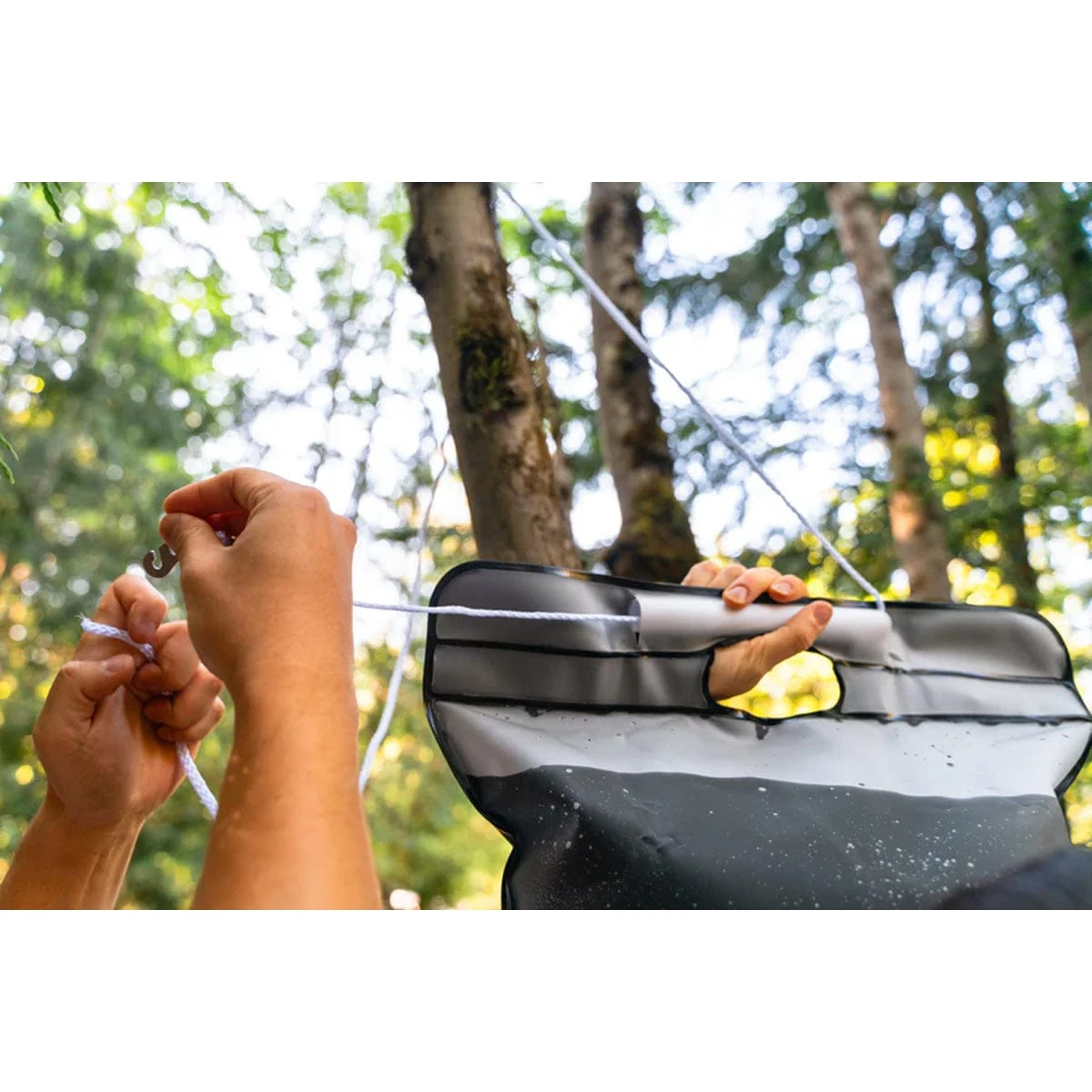 Coghlan's Solar Heated Camp Shower 8 Coghlan's Solar Heated Camp Shower - Image 6